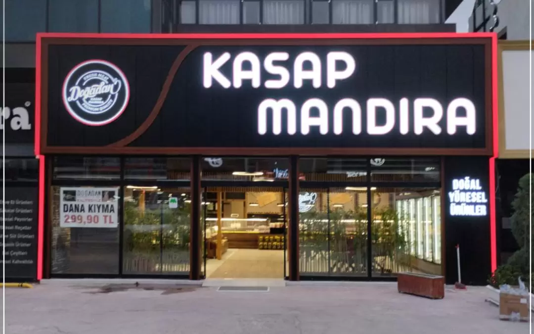 Kasap Mandıra mağazası için uygulanan ışıklı reklam tabelası
