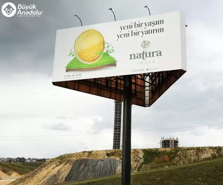 Natura İncek için uygulanan totem LED tabela örneği