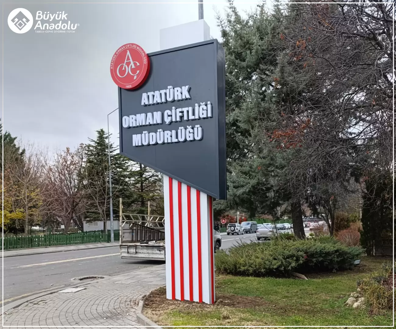 Atatürk Orman Çiftliği için üretilen totem tabela reklam uygulaması